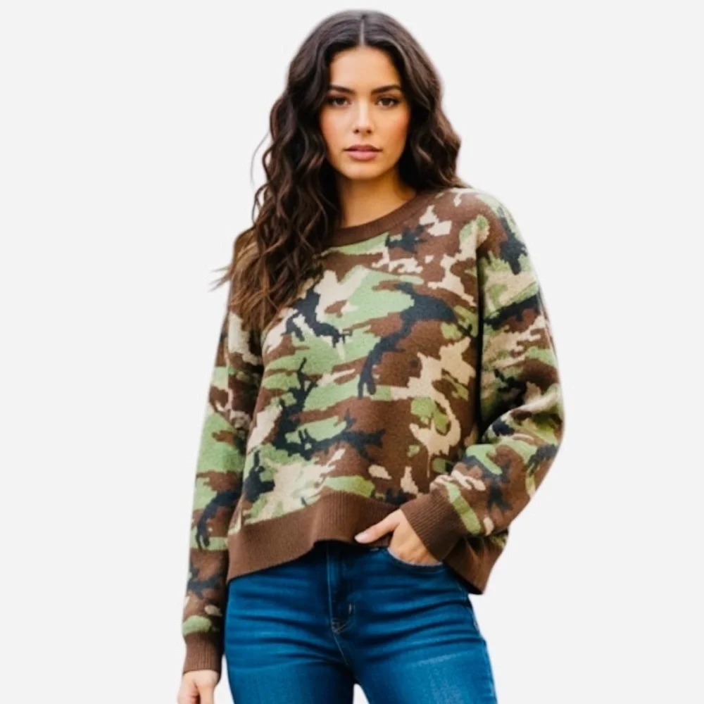 Daisy Street Green and Brown Camouflage Sweater size X-Large